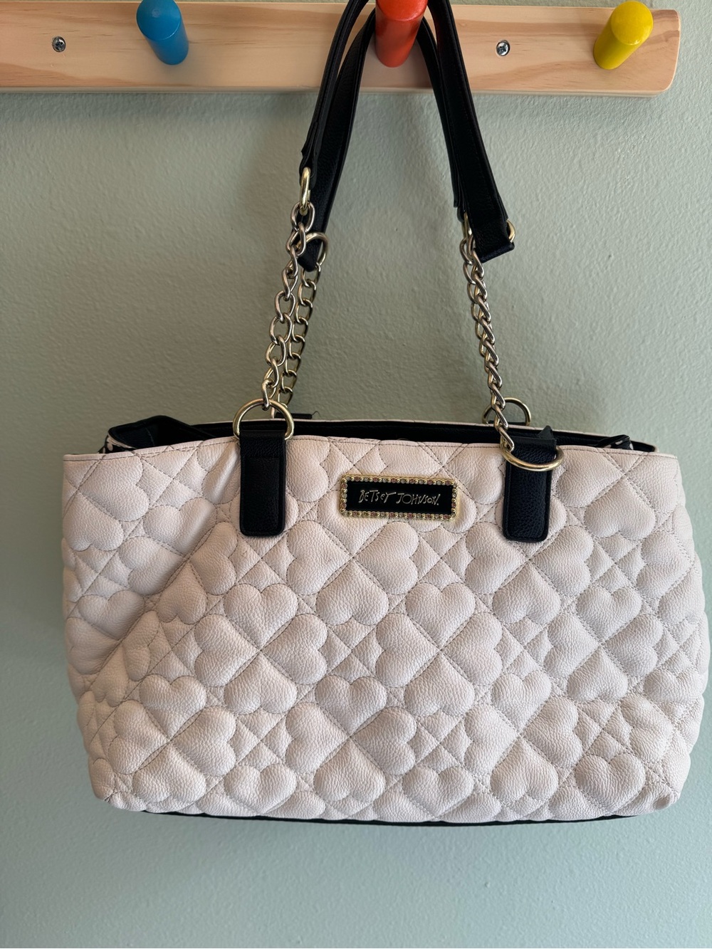 Betsy Johnson Clover Heart Quilted Y2K Handbag with Chain Hardware, Satin lining